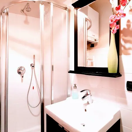 Riva Bianca By Design Studio Apartmán Lierna